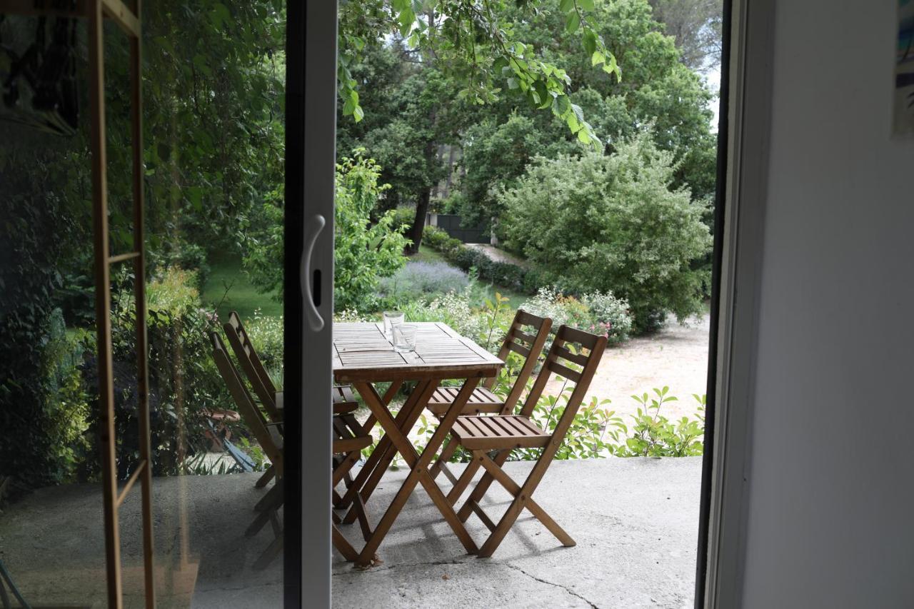 Maison Calme Et Verdure Saint-Cannat Extérieur photo
